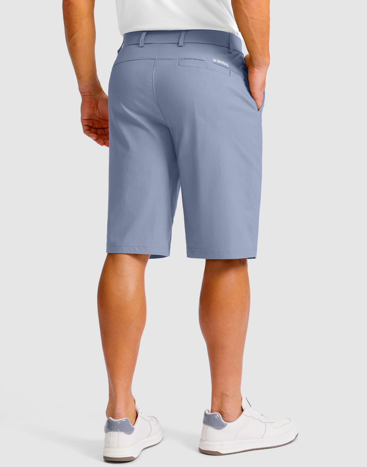 G Gradual shorts side pocket usage highlighting easy access for essentials.