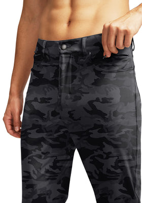 G Gradual fabric detail shows four-way stretch and breathable weave.