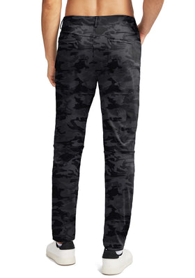 G Gradual slim-fit legs demonstrate modern, versatile wear.