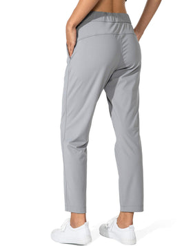 G Gradual stretch fabric shows four-way comfort for daily activities