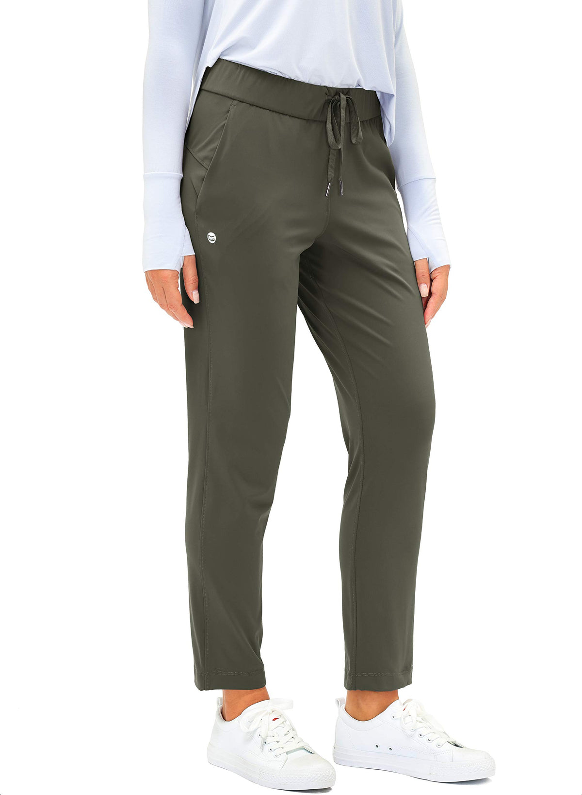 G Gradual 7/8 length pants showcasing a sleek silhouette