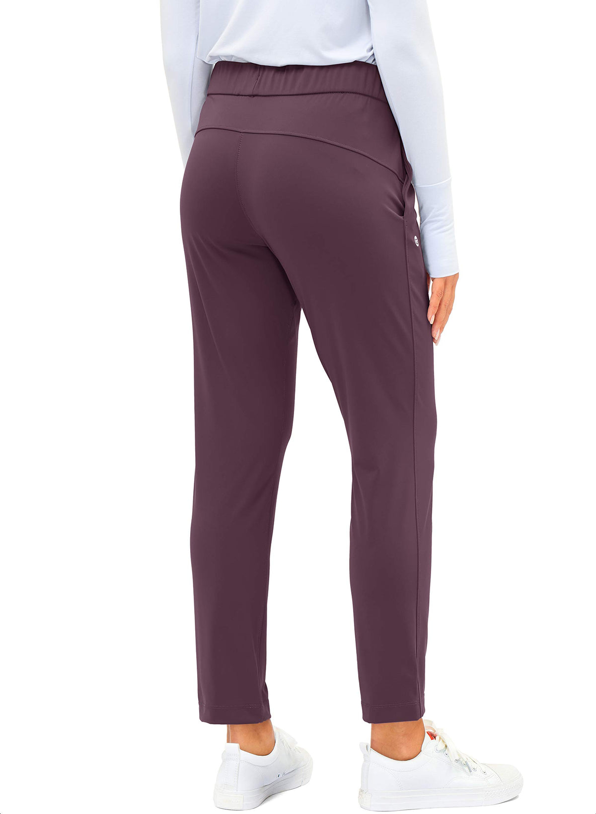 7/8 length on G Gradual pants creates an energetic silhouette for work or travel.