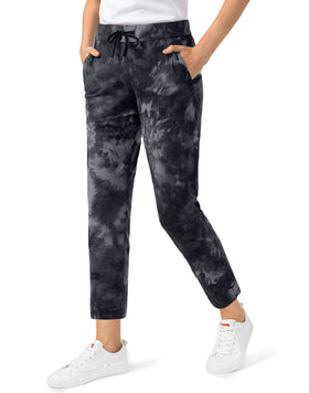 G Gradual women's pants deep pockets close-up for easy phone and card access during activity