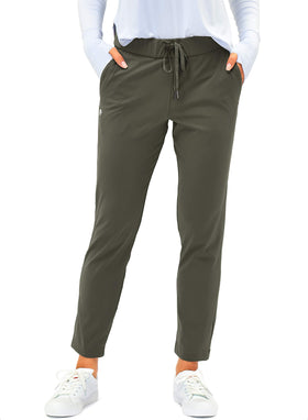 G Gradual pants with deep pockets in olive green for secure phone and keys storage during workouts