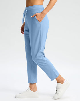 G Gradual pants show two deep pockets for secure storage during workouts