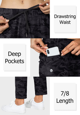 Elastic waistband with adjustable drawstring for a personalized fit in daily wear.