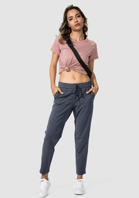 G Gradual fabric soft stretch highlights easy movement and durability