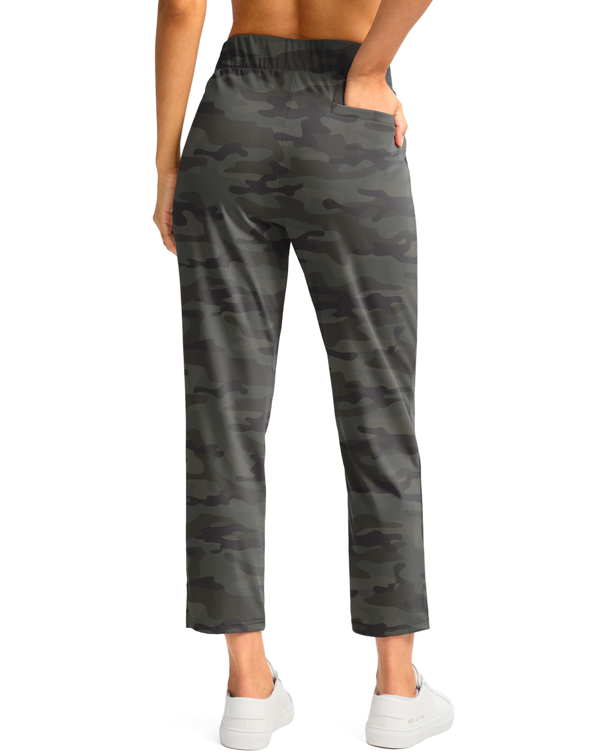 G Gradual pants inner drawstring provides adjustable comfort for all-day wear
