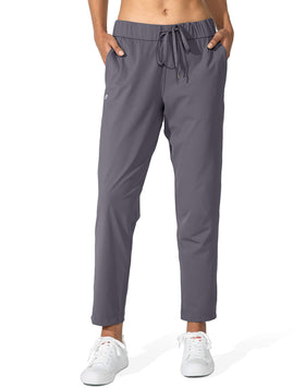 G Gradual soft four-way stretch fabric supports movement and all-day wear.