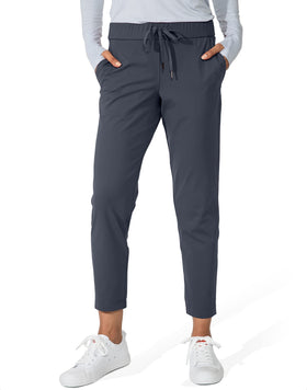 G Gradual four-way stretch fabric enables a flexible daily fit.