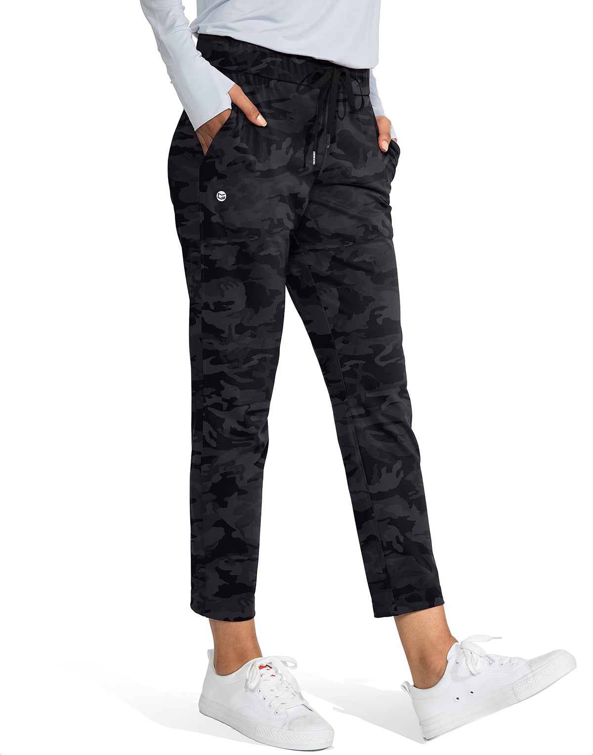 Soft four-way stretch fabric from G Gradual supports comfortable movement.