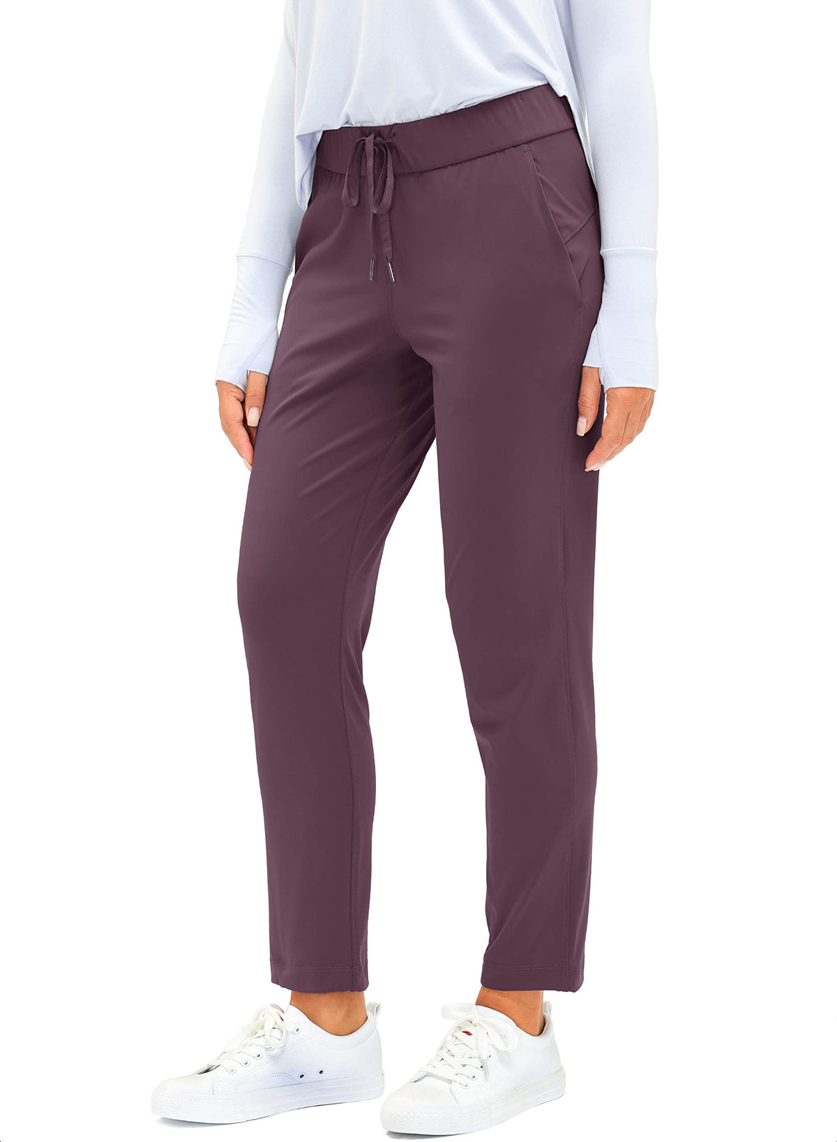G Gradual stretch fabric for comfortable, flexible movement