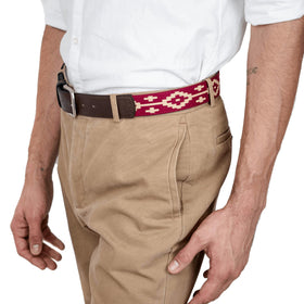 GauchoLife Guarda Pampas belt leather texture and visible stitching