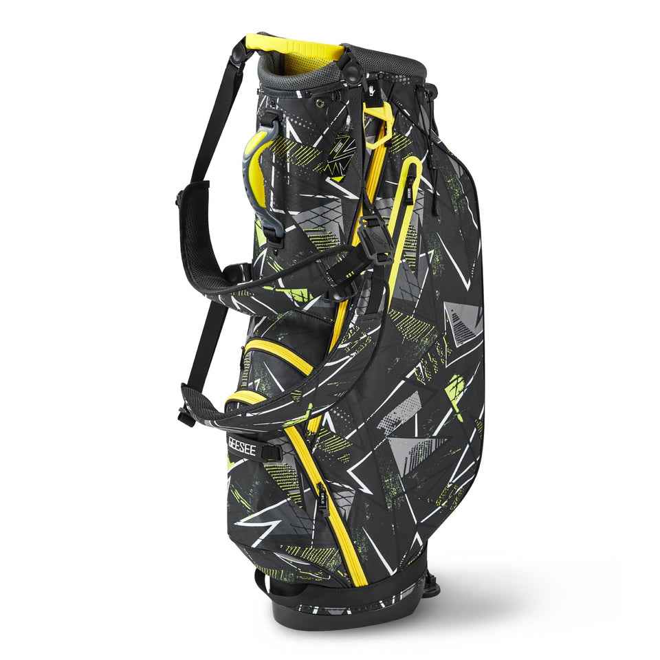 Geesee Golf Stand Bag with 4-way top dividers keeps clubs organized on the course