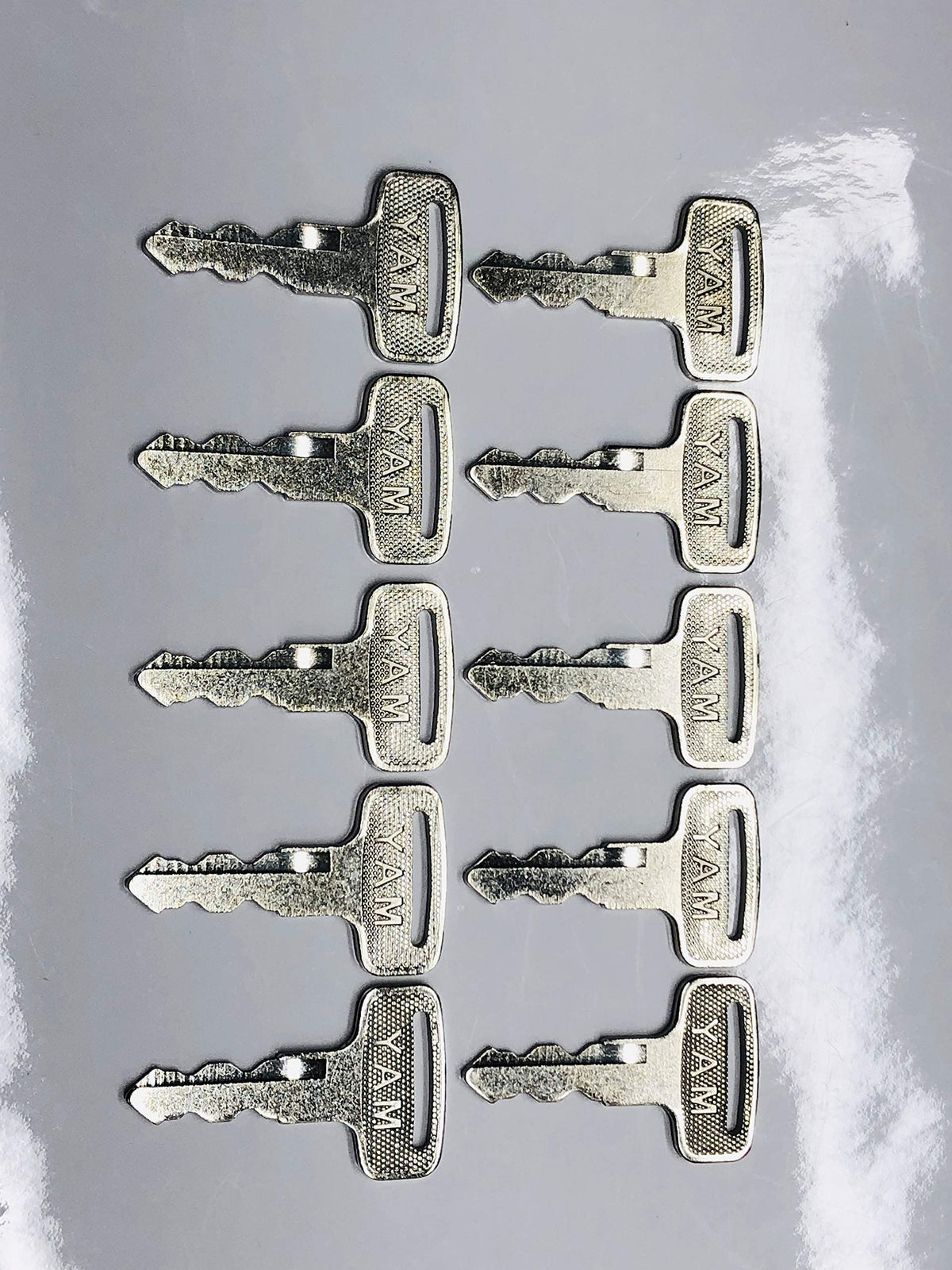 Generic Maverick Advantage Yamaha key set 25 close-up of the key ring for easy replacements.