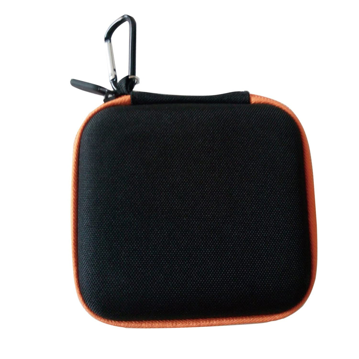 Putting scene with weights in use, demonstrating customized balance on greens.
