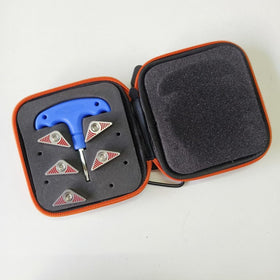 Generic red 8g weight for balanced feel and shot shaping options.