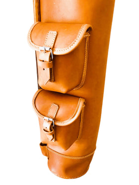 Geoffrey bag with two pockets ideal for tees and towels.