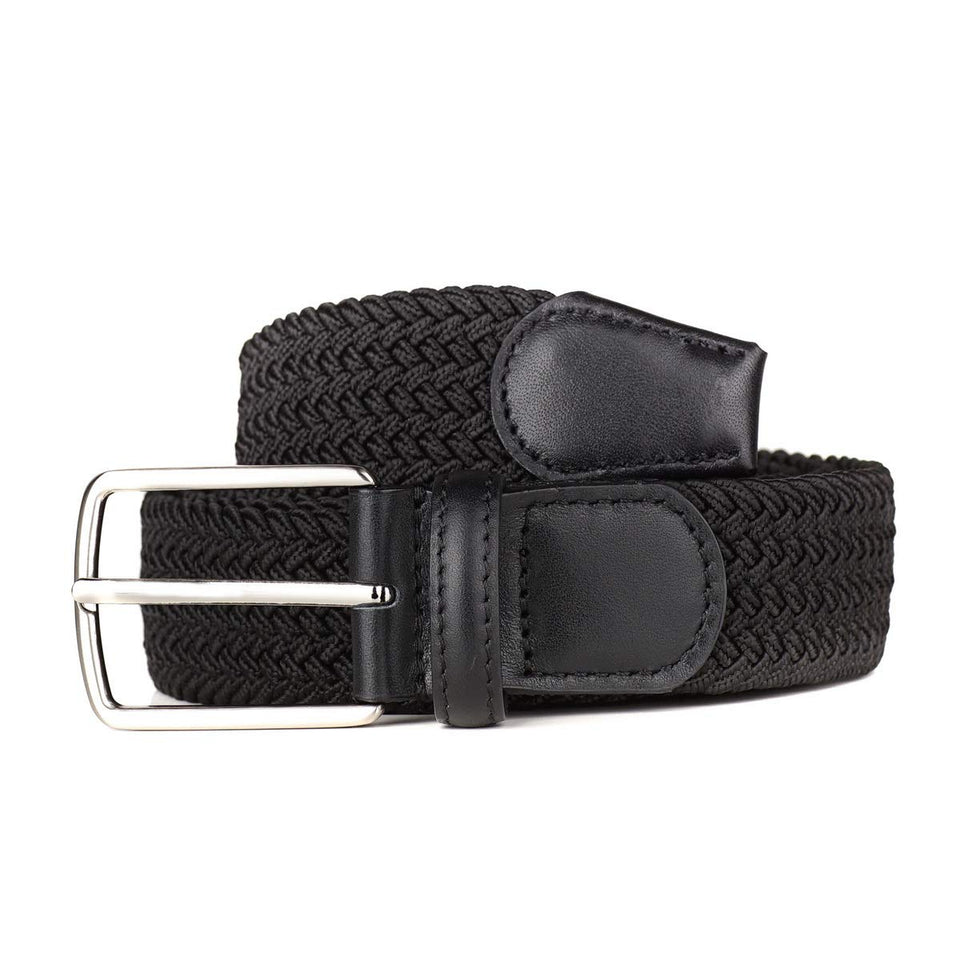 Giantsize extra-long braided stretch belt black closeup buckle shows sturdy, easily adjustable design.