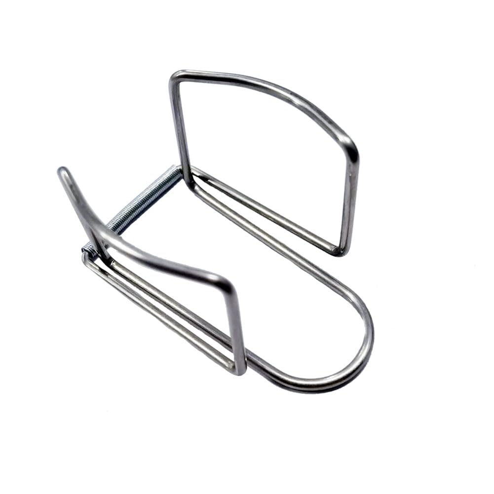 Easy to attach to your waist for quick ball access.
