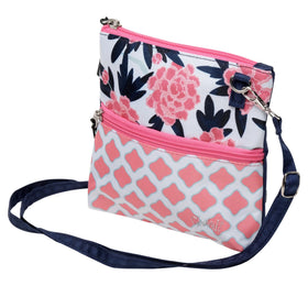 Detachable strap enables crossbody conversion for travel between rounds