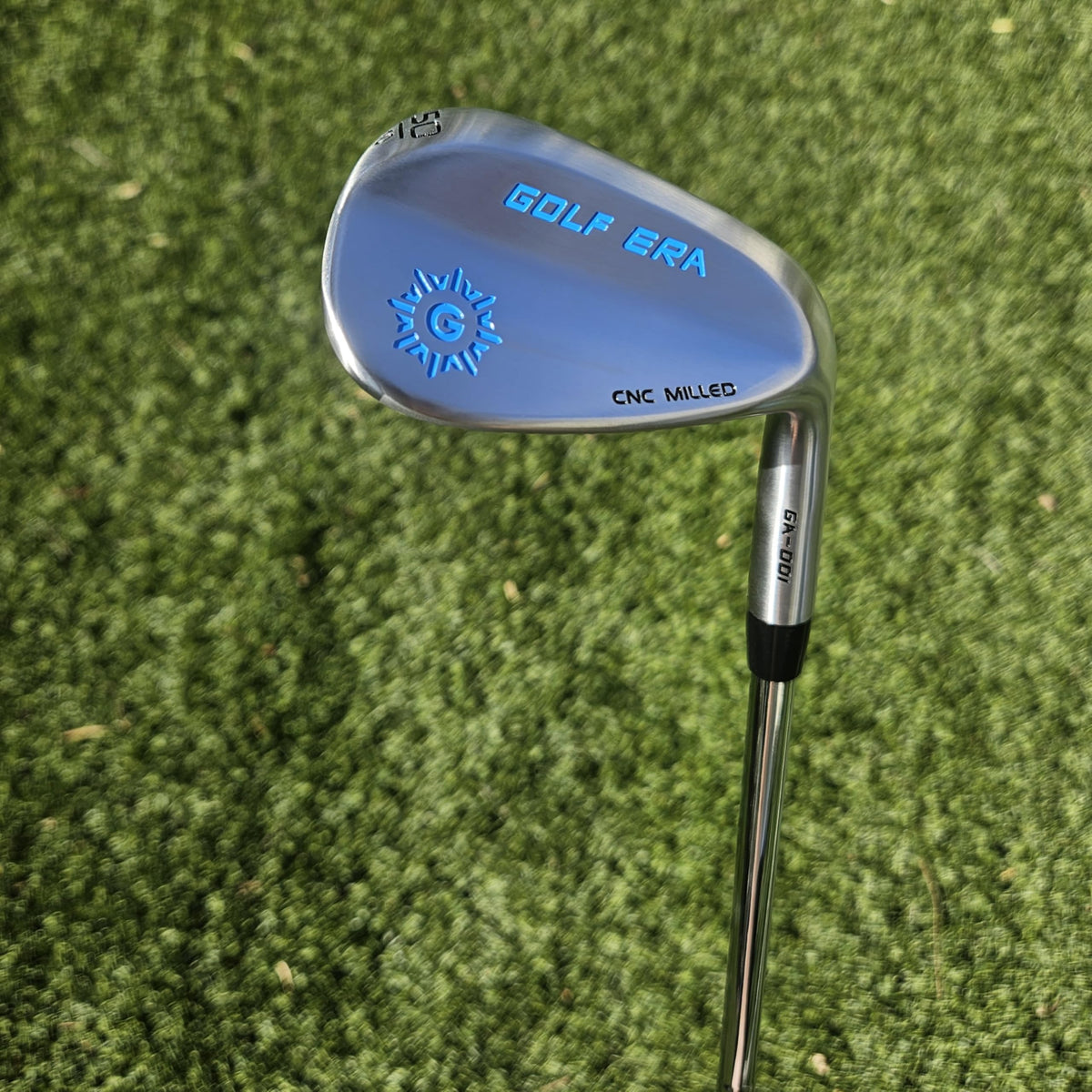Golf Era wedge RH 52° with grip ready for precise approach shots
