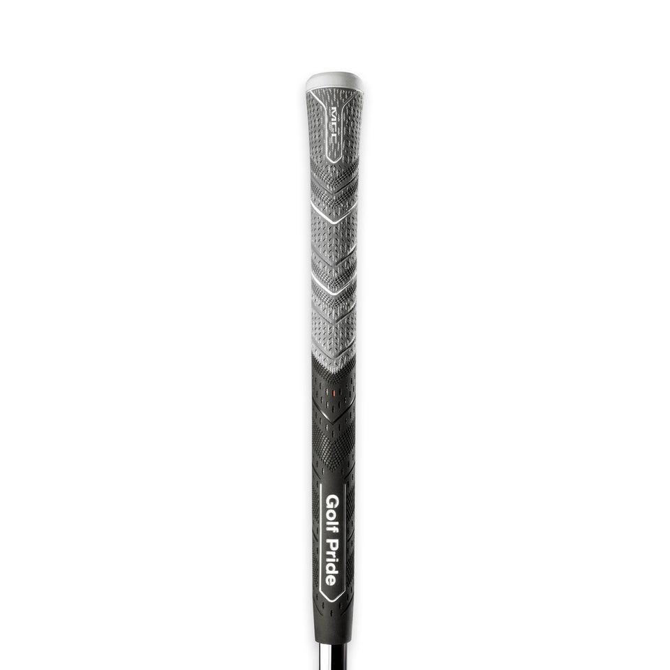 Golf Pride MCC Plus4 ALIGN MAX full grip view showcases all-weather performance and comfort.