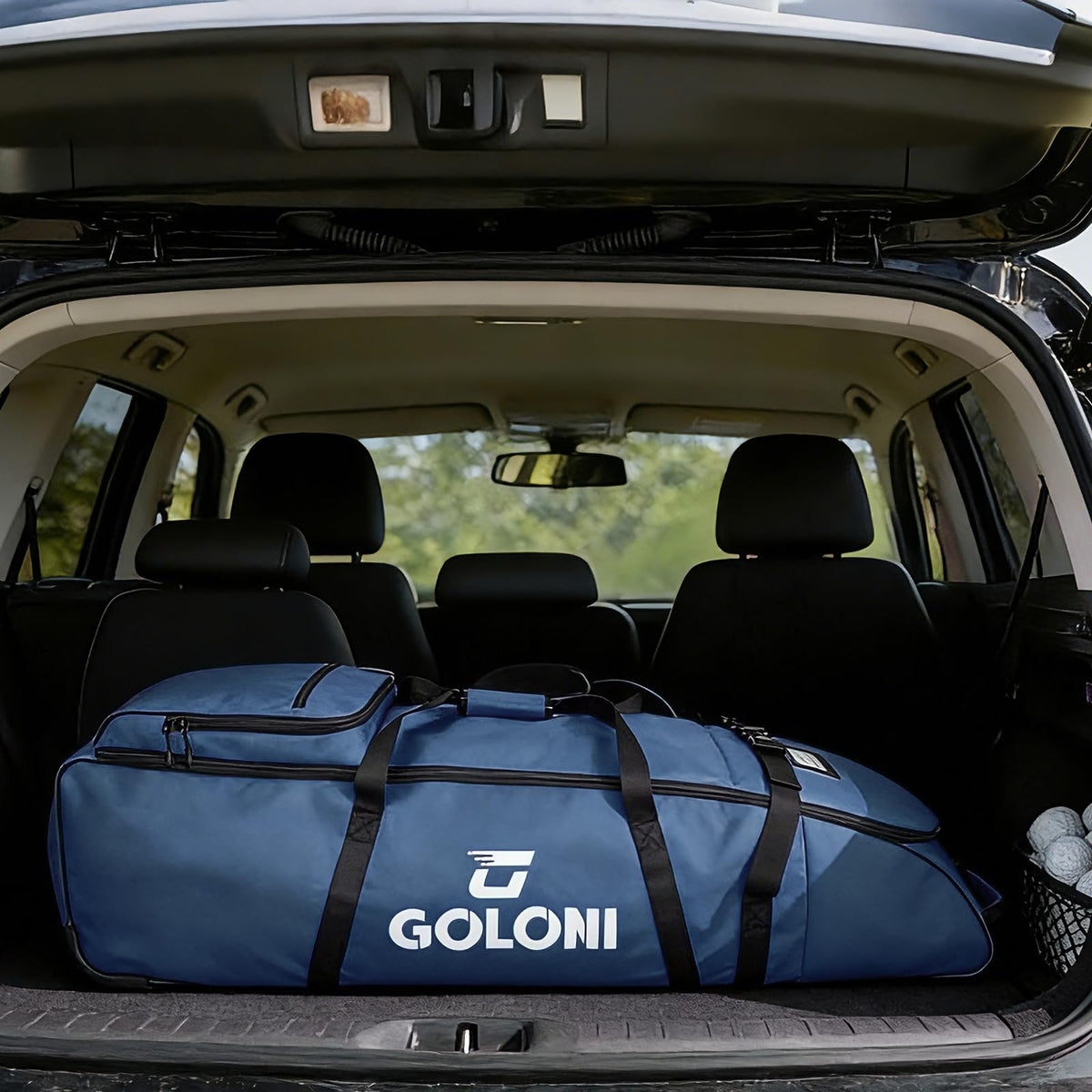 Goloni multiple accessory pockets organize tees, gloves, and tools.