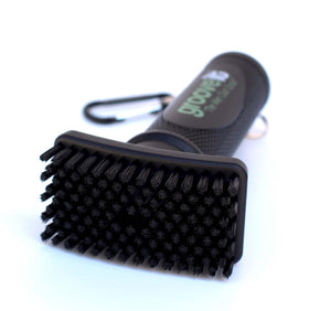 Grooveit magnetic clip keeps the tool secure in your golf bag
