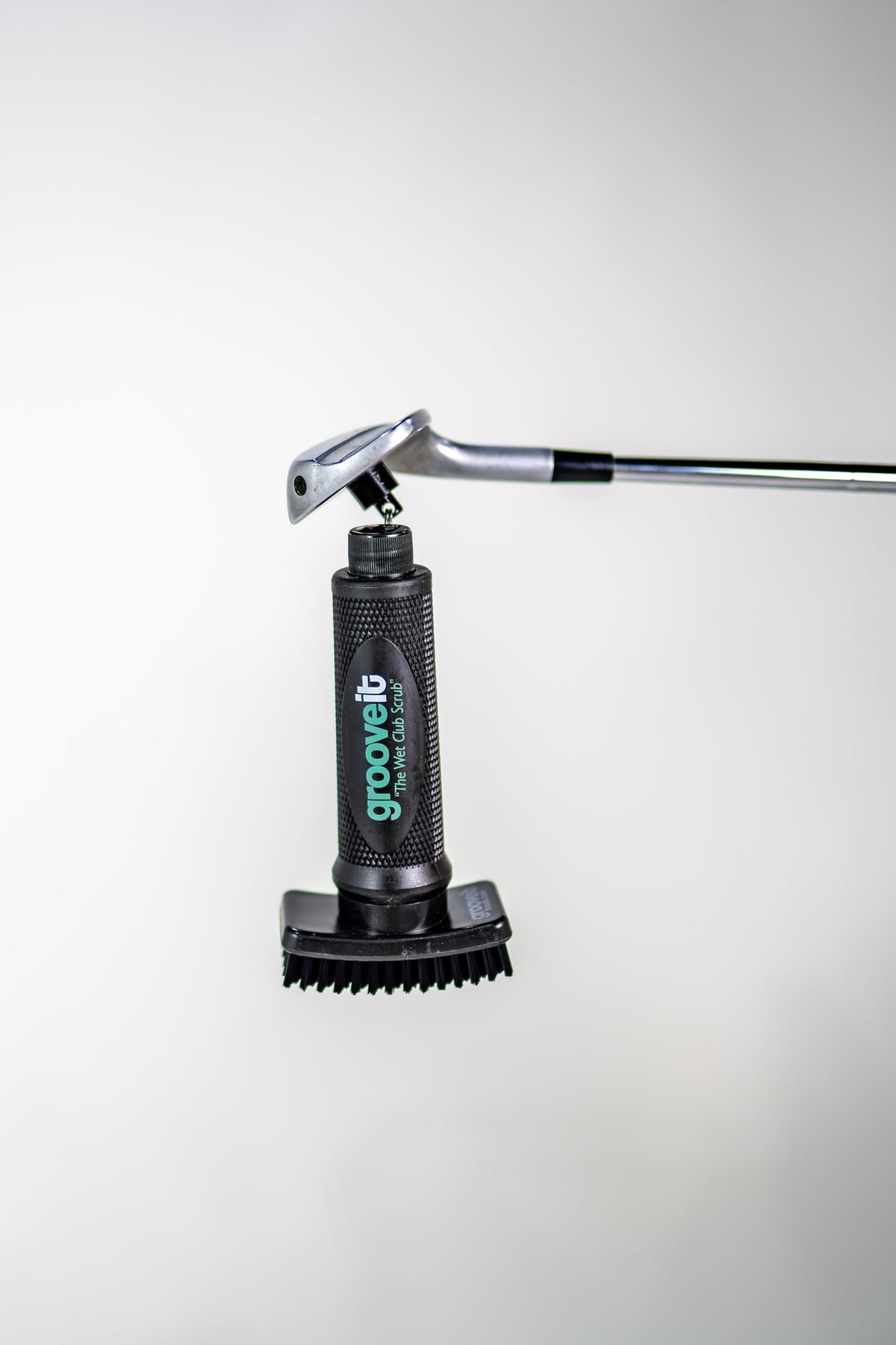 Grooveit magnetic attachment secures to bag for easy access