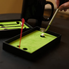 GUTE Golf Gift Idea for golf lovers and desk enthusiasts