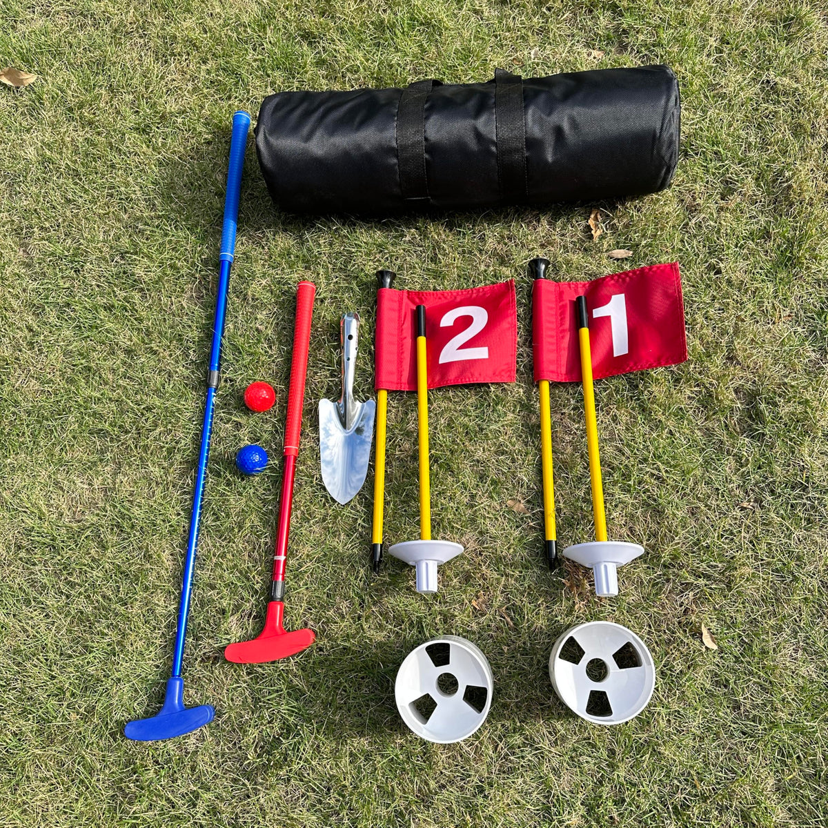 HH-GOLF customizable beach or backyard course setup for outdoor play.