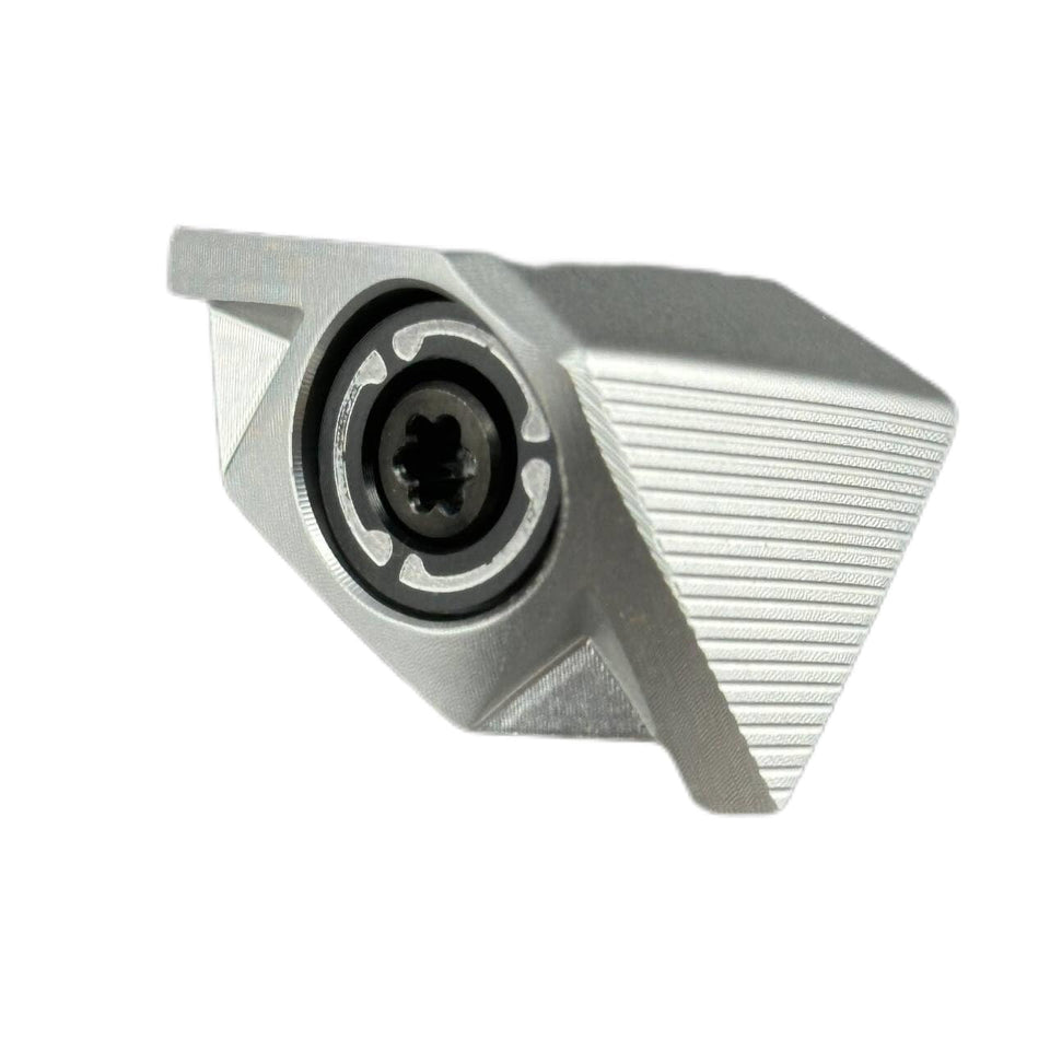Histar golf weight back side screw on Taylormade QI10 LS driver enables precise weight tuning.