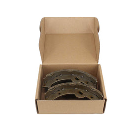 HKOO OEM-referenced brake shoes with 27943G01/70795G01 alignment.