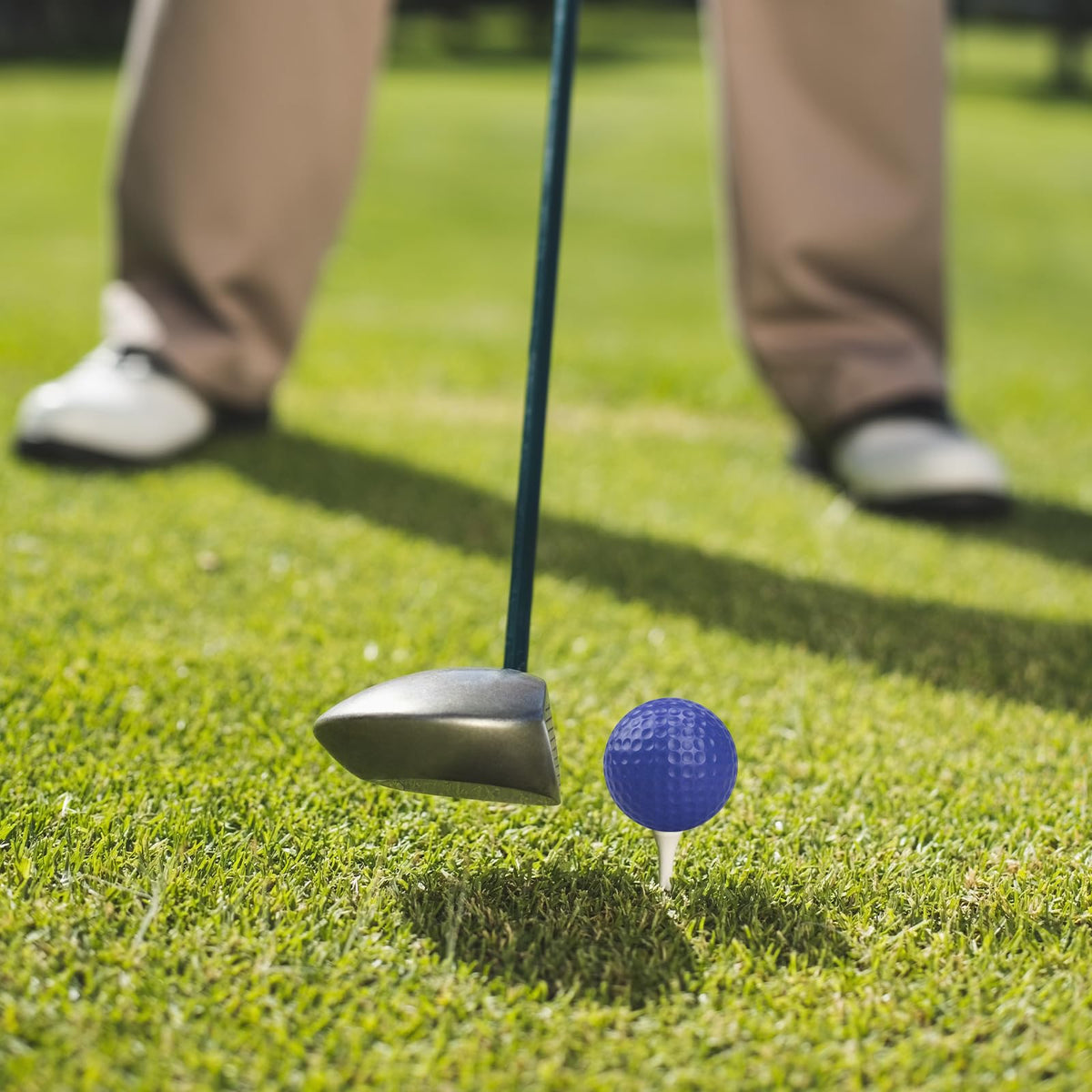 Hyuetrsa blue foam golf ball, family-friendly for space-limited training.