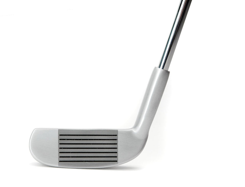 Pinemeadow Two Way Chipper double-faced head enables versatile play.