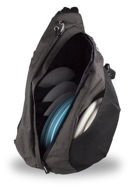 Infinite Discs Slinger Deluxe front putter pouch holds two putters for easy reach.