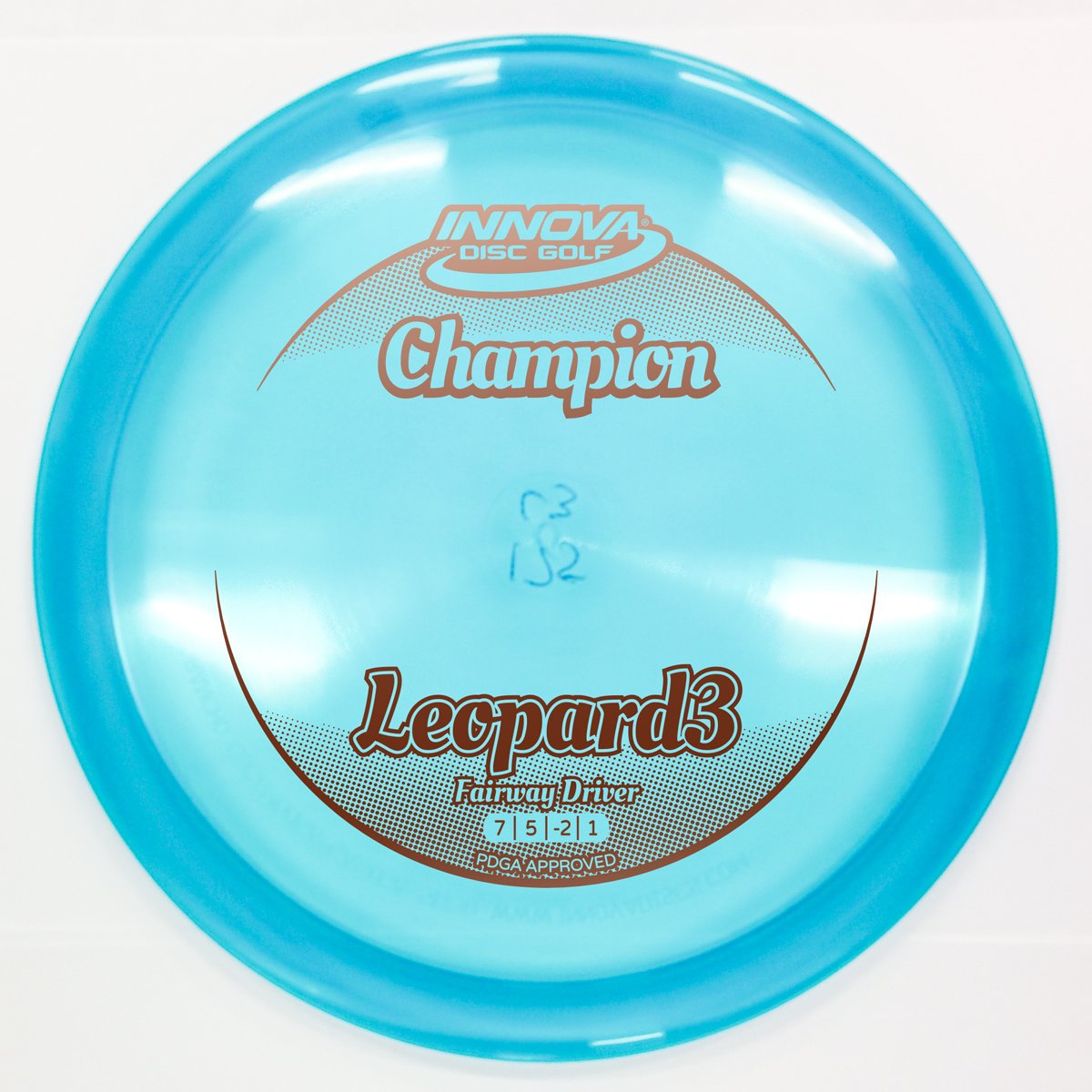 INNOVA Leopard3 165-170g in flight showing controllable turn for precise shots