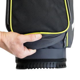 Izzo Ultra-Lite cart bag towel clip keeps towels within reach
