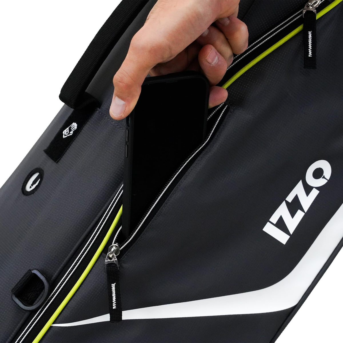Izzo Ultra Lite Stand Bag SmartGRIP handle provides a secure, intuitive grip.