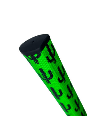 Jackputts Cactus Classic putter grip on green promotes smoother strokes.