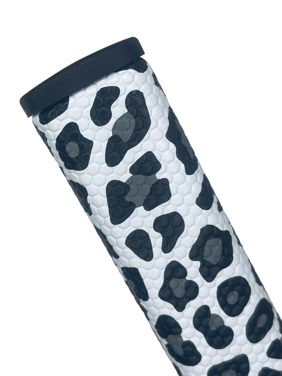 Jackputts Ice Cat midsize pistol grip in gray, black, and white colors.