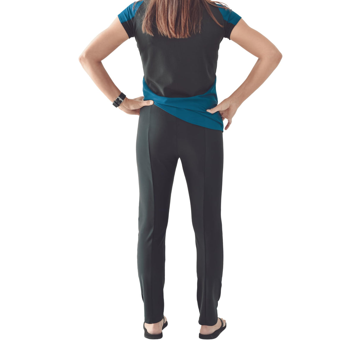 Jane Fifteen Thirty golf pant stain-resistant fabric keeps you looking fresh all day.