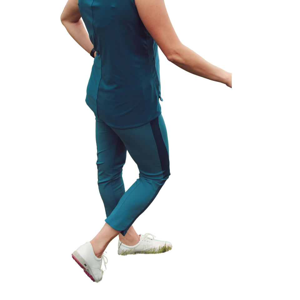 Jane Fifteen Thirty women's golf pant waistband stays in place for secure, comfortable wear.