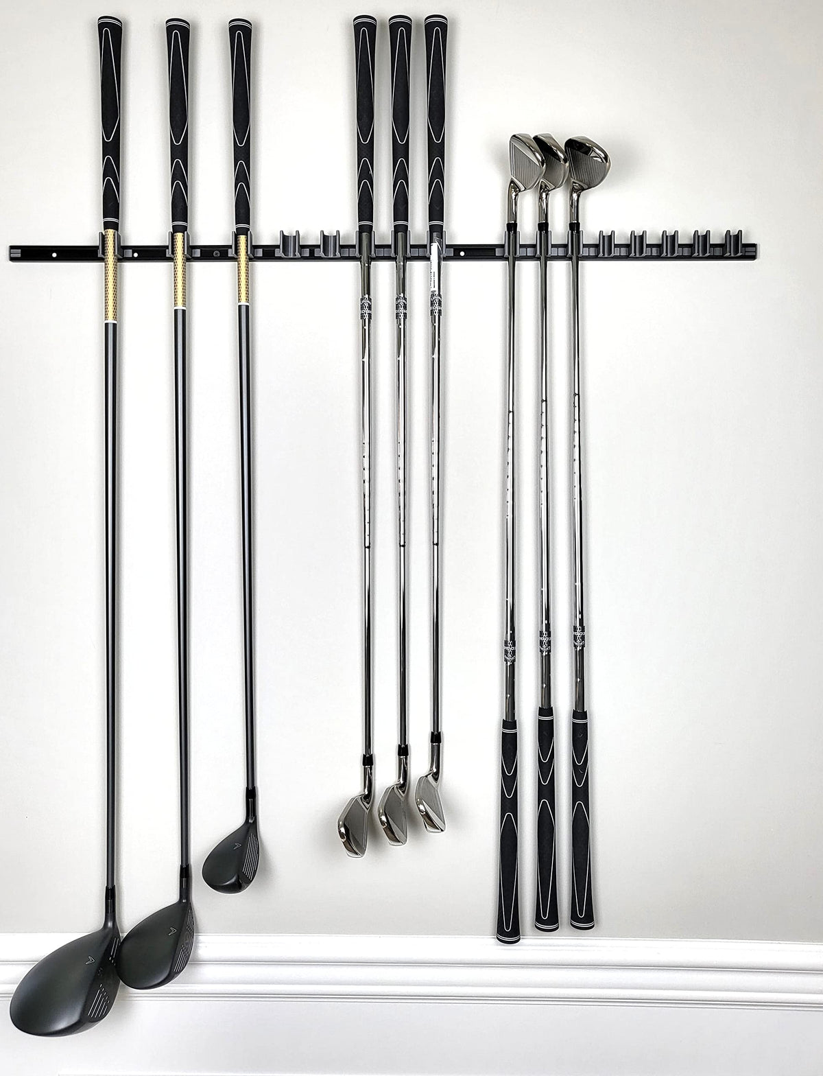JINTECH scratch-free surface protects club finishes when hung on the holder.