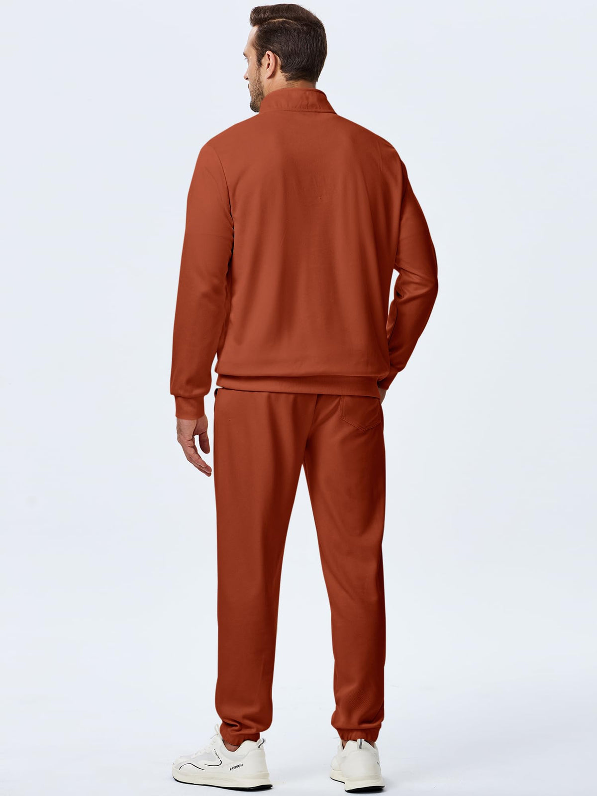JMIERR three-pocket jogger design with front and back pockets for convenient storage.