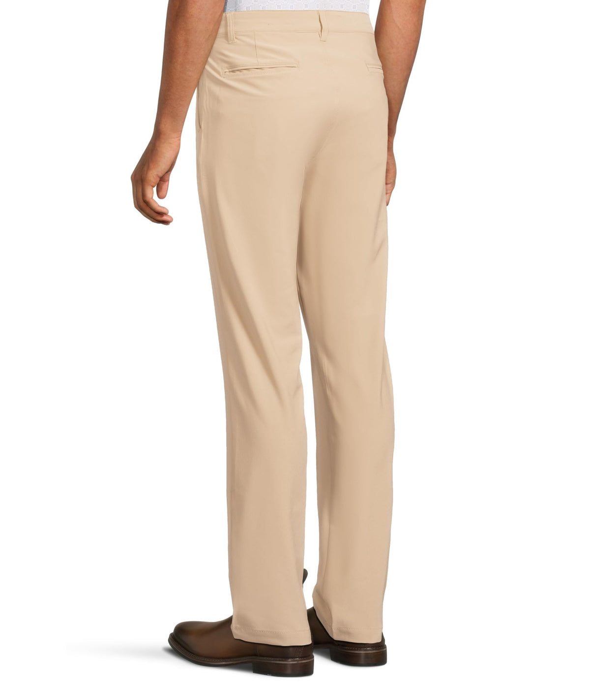 XC4 waistband in action maintaining a tucked-in shirt during movement