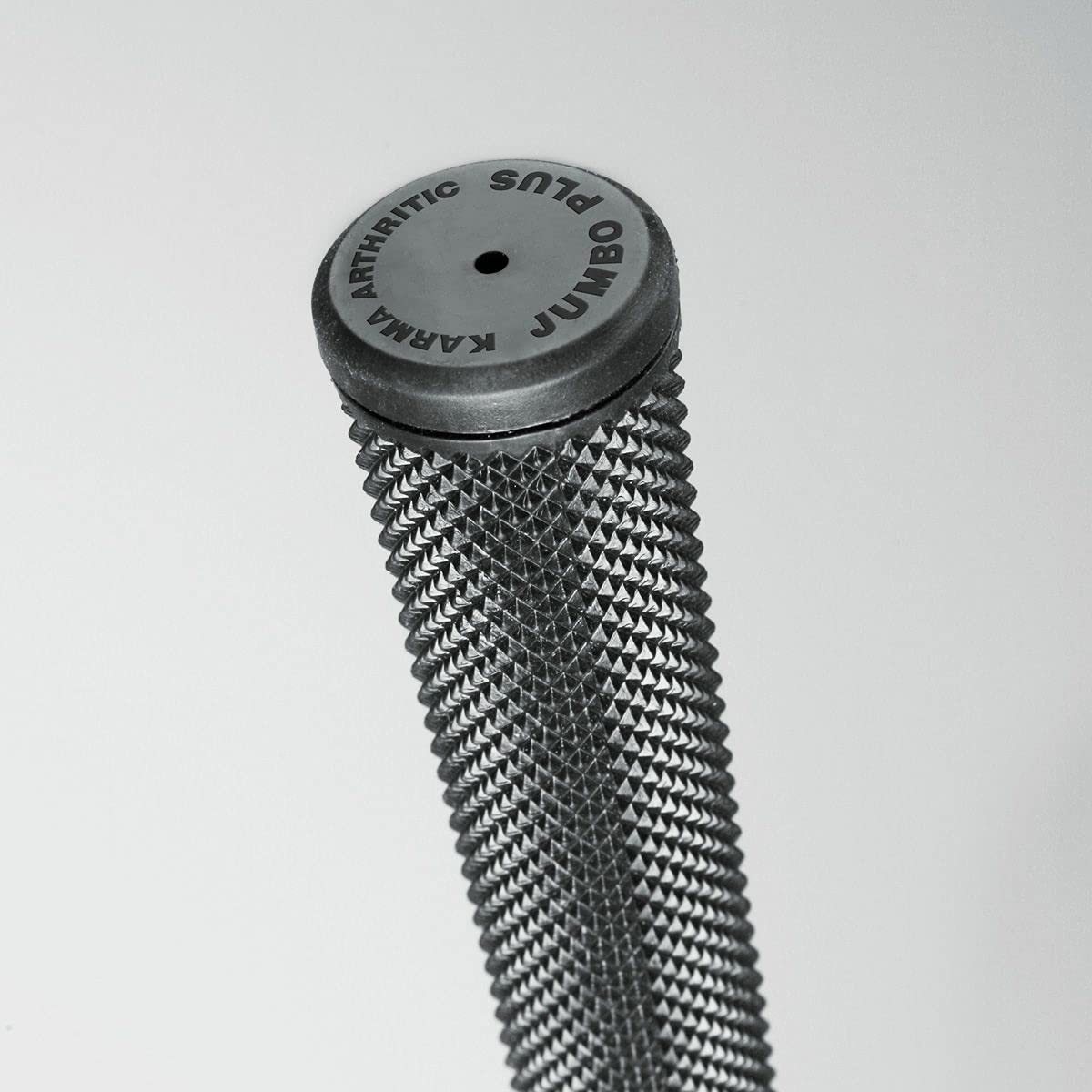 Thick-walled Karma grip delivers shock absorption for wrists and joints.