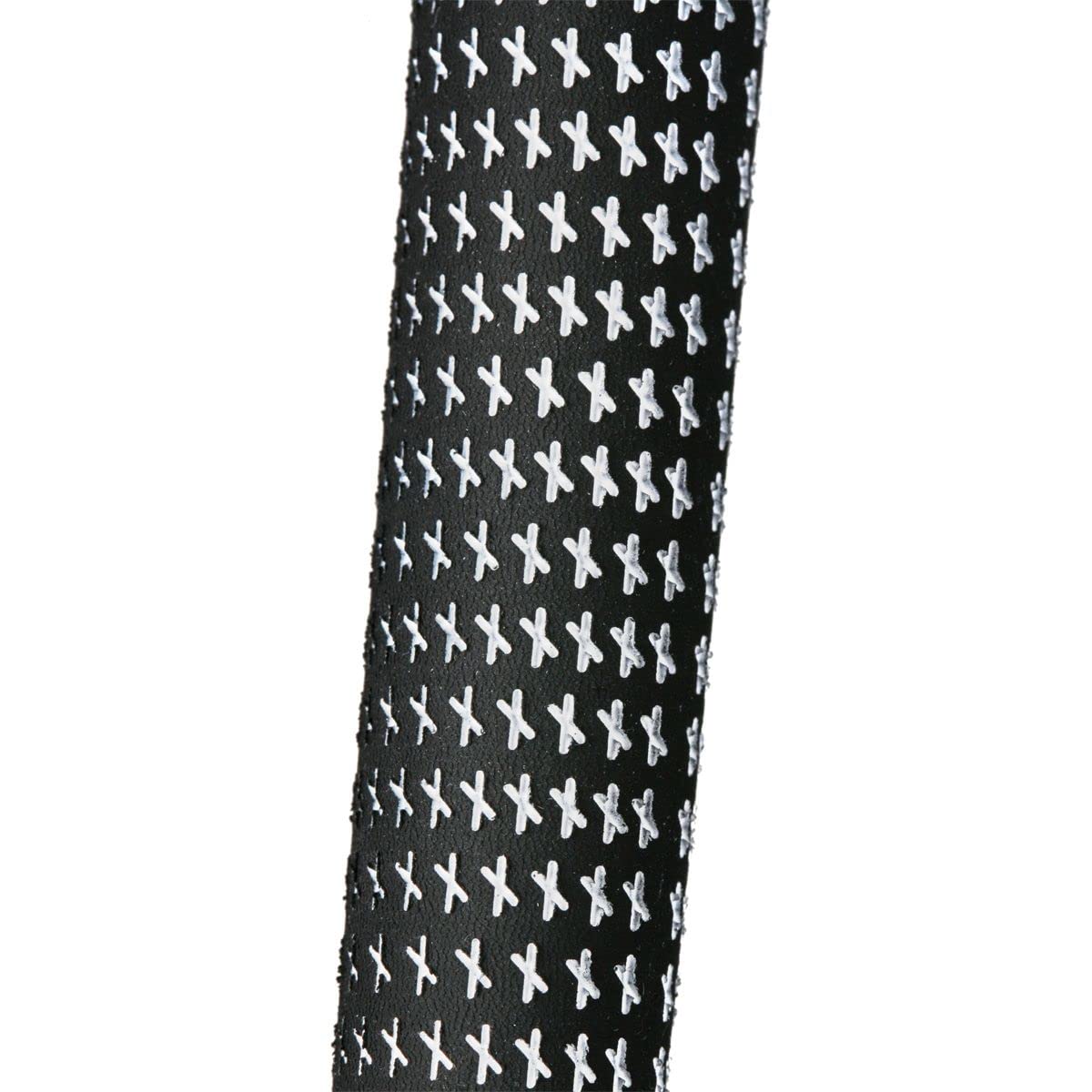 Karma Revolution 360 soft rubber grip offers comfort during long rounds