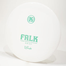 Kastaplast Falk disc for distance throws with a comfortable grip.
